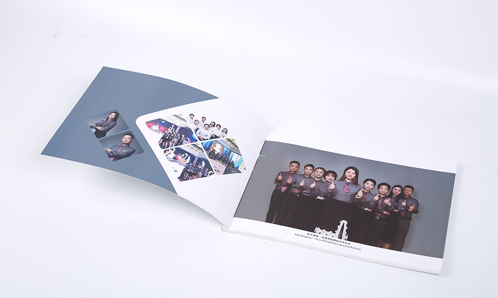 LED燈光宣傳畫冊(cè)設(shè)計(jì)